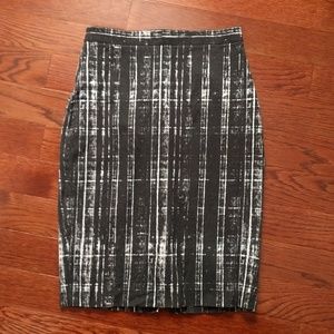 Banana Republic Pencil Skirt Black/White